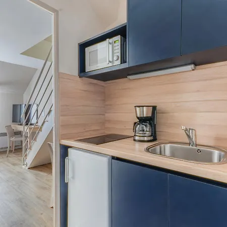 Appart'city Classic Quais De Loire Aparthotel 3*