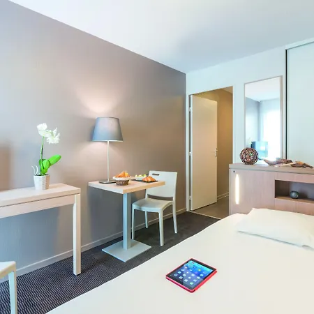 Appart'city Classic Quais De Loire Apart Otel Nantes
