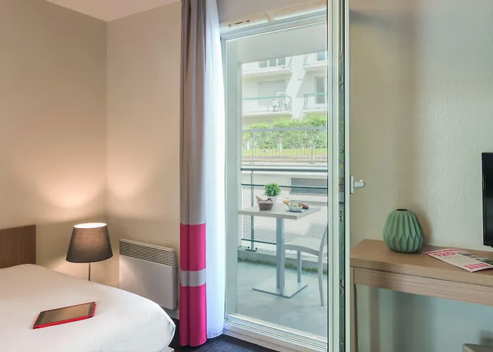Appart'city Classic Quais De Loire Aparthotel 3*