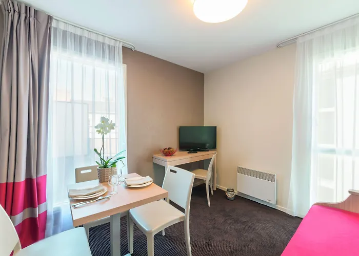 Appart'city Quais De Loire Appart hôtel 3*