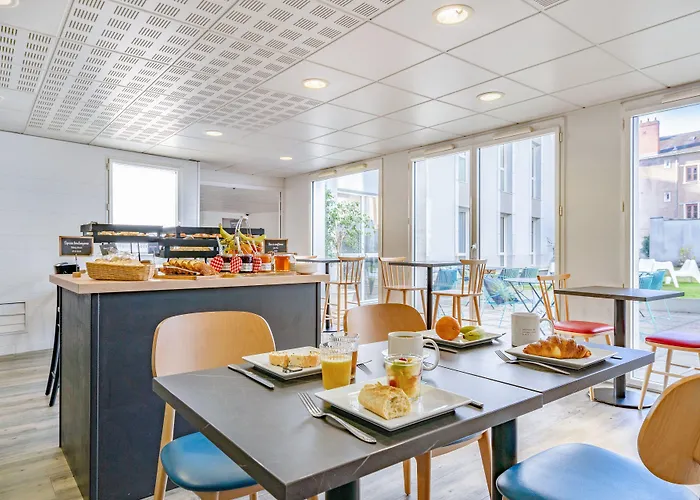 Appart'city Classic Quais De Loire Aparthotel