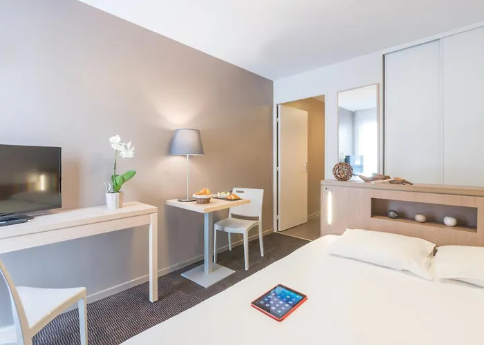 Appart hôtel Appart'city Quais De Loire 3*